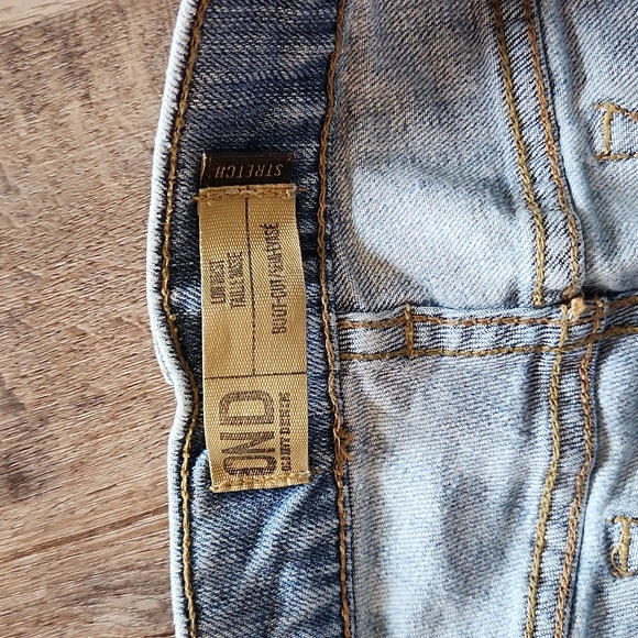 Jean skirt - Picture 2 of 4